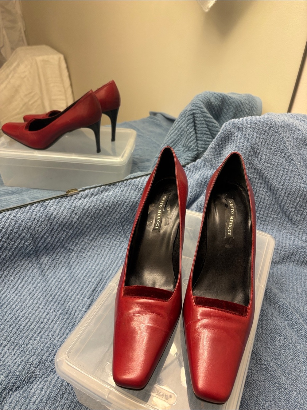 Sesto Meucci Red Leather Square-Toe Pumps